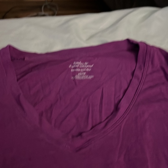 Banana republic, timeless tee purple, long sleeve shirt extra small - Picture 2 of 3